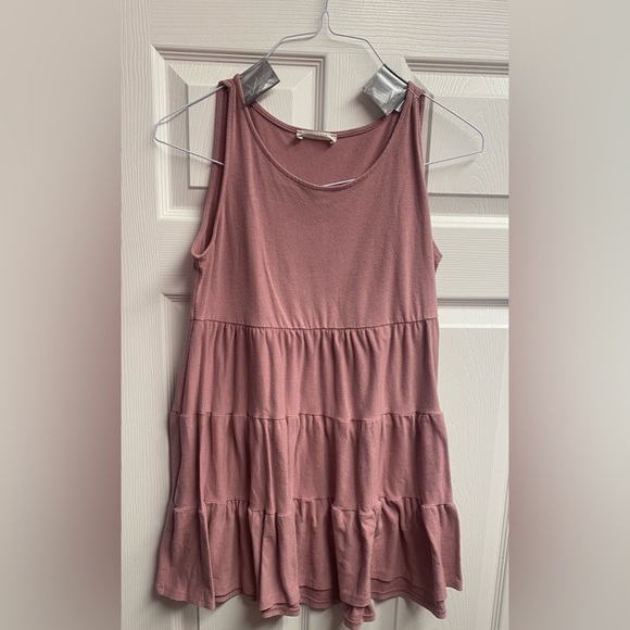 Zenana Tops - 💕 2 For $10 Zenana Boutique Oversized Ruffle Tunic Tank Size Small